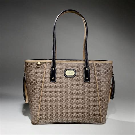 victor hugo handbags website